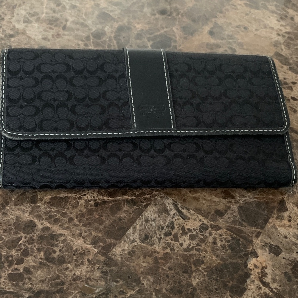 Coach Signature Black Wallet